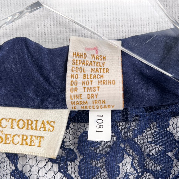 VINTAGE VICTORIAS SECRET Gold Label Lace Top Women Medium Navy Blue Short Sleeve - Picture 9 of 12